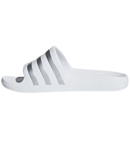 Sandales de Plage adidas Performance - Adilette - Blanc Sandales de Plage adidas Performance - Adilette - Blanc