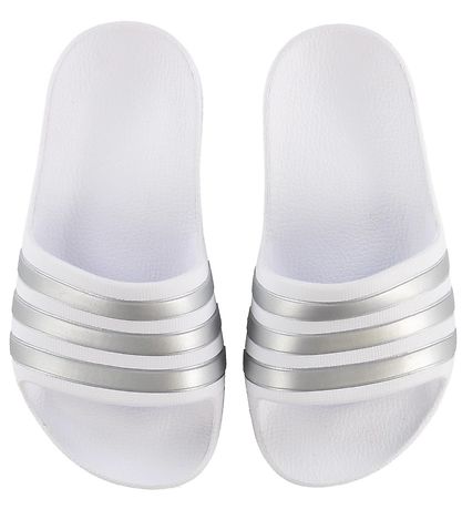 Sandales de Plage adidas Performance - Adilette - Blanc Sandales de Plage adidas Performance - Adilette - Blanc