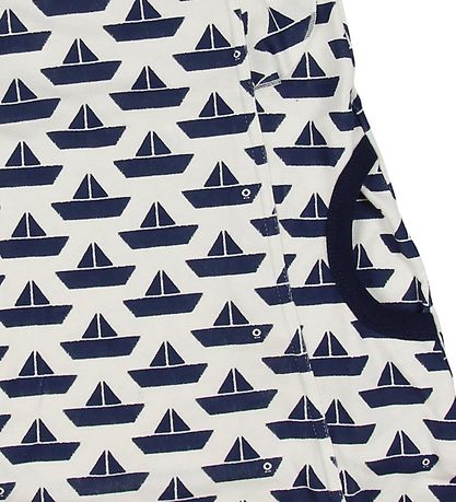 Katvig Dress - White w. Boats/Ruffles Katvig Dress - White w. Boats/Ruffles