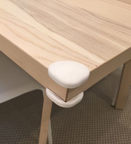 Sécurité de l'Enfant BabyDan - Protection d'Angle - 4 pces - Bla Sécurité de l'Enfant BabyDan - Protection d'Angle - 4 pces - Bla