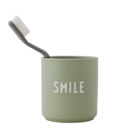 Tasse Design Letters - Favourite - Porcelaine - Vert Sourire Tasse Design Letters - Favourite - Porcelaine - Vert Sourire