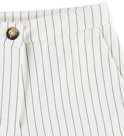Grunt Shorts - Henna Bermuda - White w. Stripes