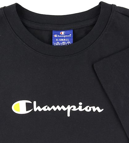 Champion Fashion T-shirt - Black w. logo Champion Fashion T-shirt - Black w. logo