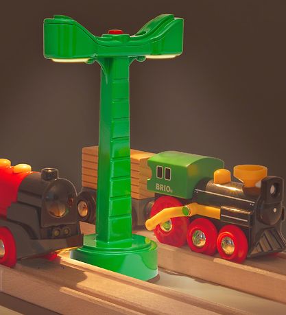 BRIO World Railway Light - Green 33836 BRIO World Railway Light - Green 33836