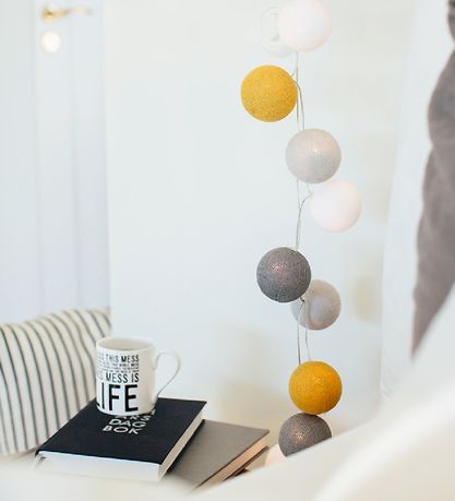 Iris Lights Chain - 20 Lights - Gotland Iris Lights Chain - 20 Lights - Gotland