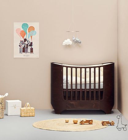 Leander Classic+ Bed - Baby - 120x70x94 cm - Walnut Leander Classic+ Bed - Baby - 120x70x94 cm - Walnut