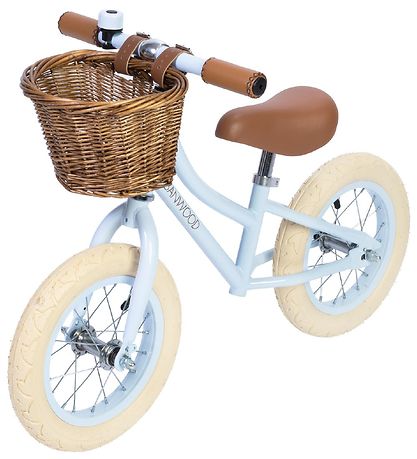Banwood Balance Bike - First Go! - Sky