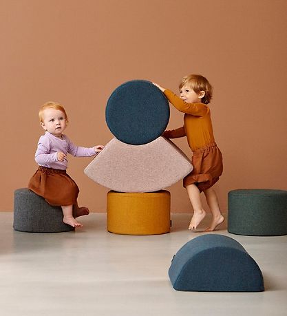 by KlipKlap Tumble Toy - Circle - 33x22 cm - Ocean Blue