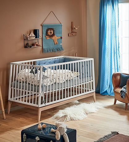 Leander Luna Petauspatja - 140 cm - Valkoinen Leander Luna Petauspatja - 140 cm - Valkoinen