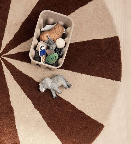 ferm Living Rug - 70 cm - Wool - Dark Brick/Off White ferm Living Rug - 70 cm - Wool - Dark Brick/Off White