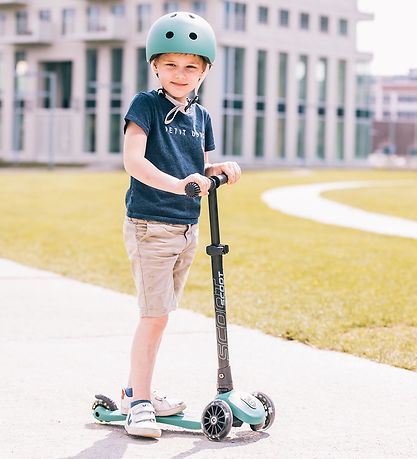 Scoot and Ride Highway Kick 3 - LED - Forest Scoot and Ride Highway Kick 3 - LED - Forest