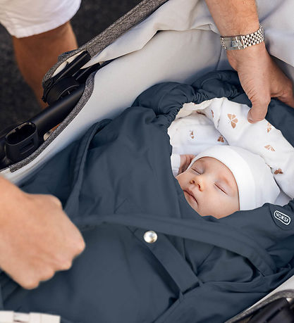 Voksi Baby Carrier - Carry - 80/100 - North Black Flying