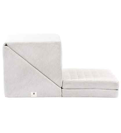 Pine Cone Fold Mattress - Happy Play - 45 x 140 cm - Triangle Pine Cone Fold Mattress - Happy Play - 45 x 140 cm - Triangle