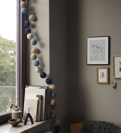 Iris Lights Light Chain - 35 Lights - Atlantic Ocean Iris Lights Light Chain - 35 Lights - Atlantic Ocean