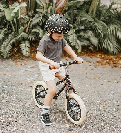 Banwood Balance Bike - First Go! - Allegra Black