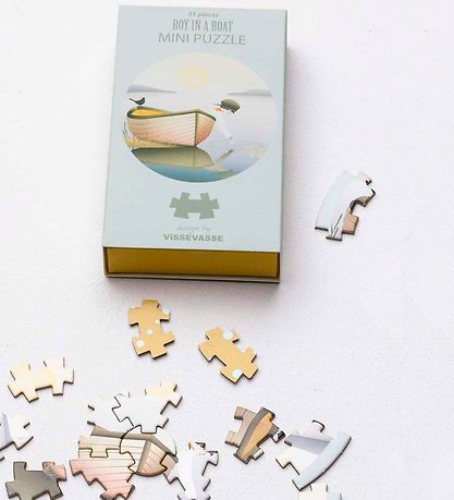 Vissevasse Puzzel - Mini - 11x11 cm - Boy In A Boat Vissevasse Puzzel - Mini - 11x11 cm - Boy In A Boat