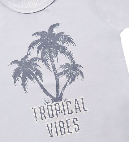 T-Shirt Petit by Sofie Schnoor - Julius - Bleu Clair av. Paume T-Shirt Petit by Sofie Schnoor - Julius - Bleu Clair av. Paume