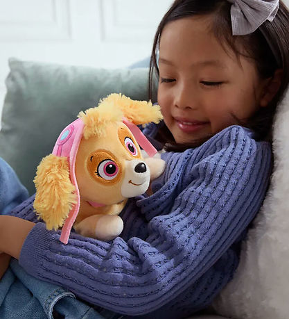 Peluche Paw Patrol - 20 cm - Pistolet & Collier - Skye Peluche Paw Patrol - 20 cm - Pistolet & Collier - Skye