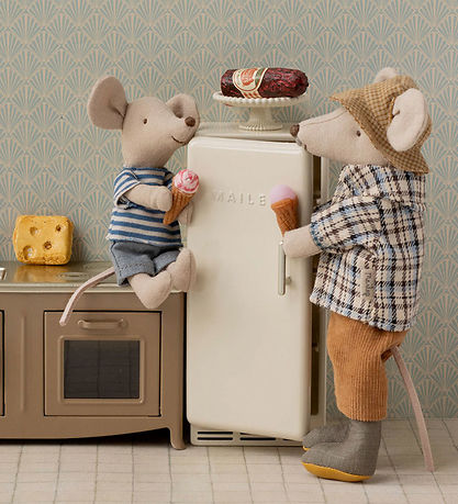 Maileg Refrigerator - Mouse - Off White