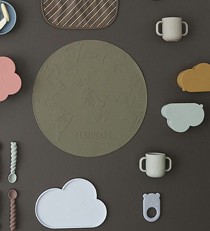 OYOY Placemat - Silicone - The World - Olive OYOY Placemat - Silicone - The World - Olive