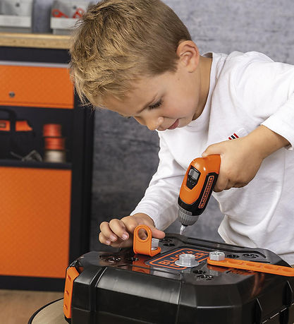 Black & Decker toolbox - 36 Parts