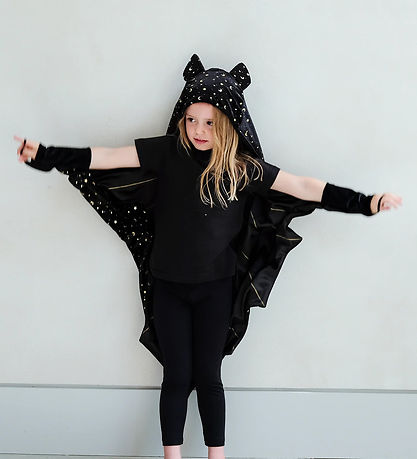 Mimi & Lula Cape - Black Bat Halloween