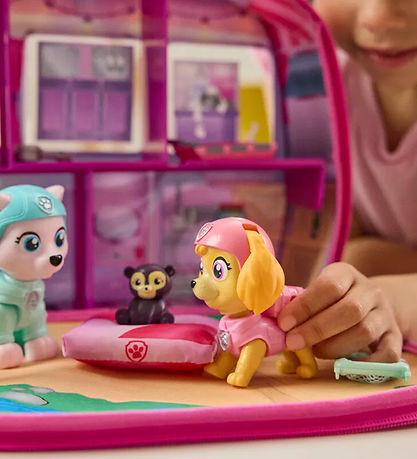 Paw Patrol Toys - Skye's Rescue Playset
