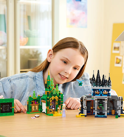 LEGO® Wicked LEGO - Émeraude City et Kiamo Vache Château 75689 -