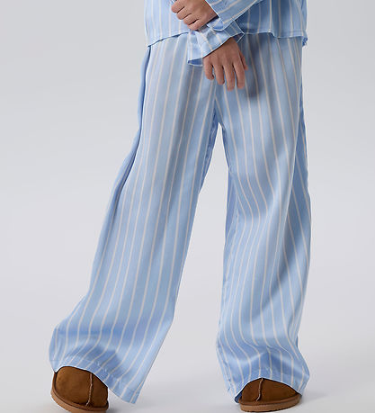 Name It Hosen - NkfRuth - Kentucky Blue