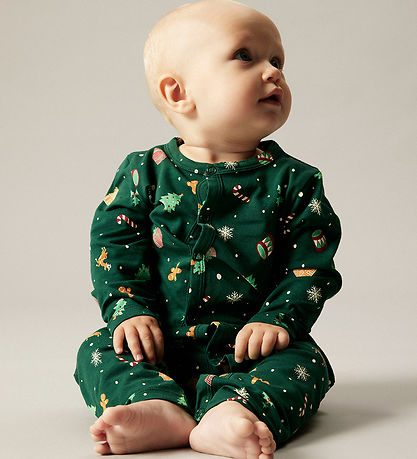 Name It Nightsuit - NbnVismas - Botanical Garden/Xmas AOP