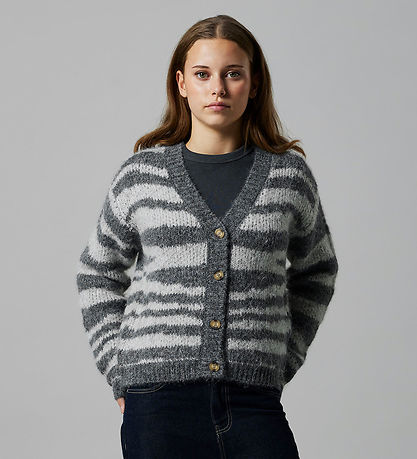 Gilet LMTD - NlfNulos - Carte Tricoté - Dark Grey Melange Gilet LMTD - NlfNulos - Carte Tricoté - Dark Grey Melange