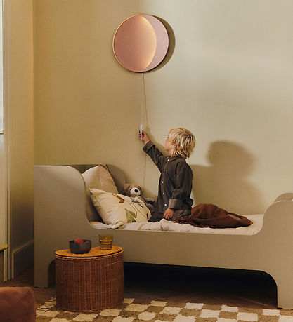 Ferm Living Wall Lamp - Neba - Rose