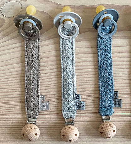 Smallstuff Pacifier Clip - Fishbone - Light Green Smallstuff Pacifier Clip - Fishbone - Light Green