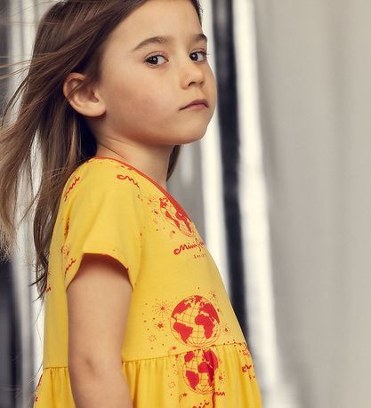 Mini Rodini Mekko - Yhteiskunta Aop - Keltainen