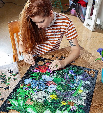 Eeboo Puzzle - 1000 Pieces - Summer Garden Eeboo Puzzle - 1000 Pieces - Summer Garden