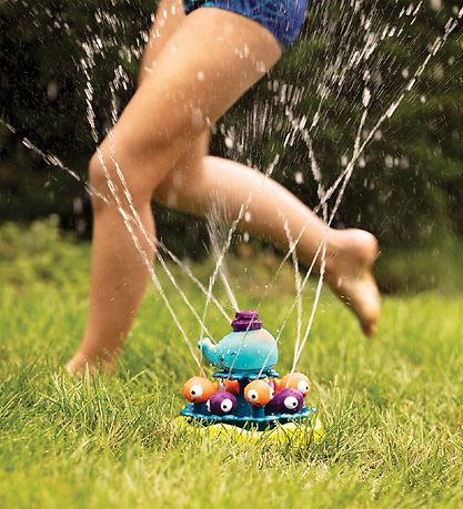 B. toys Whirly Whale Sprinkler B. toys Whirly Whale Sprinkler