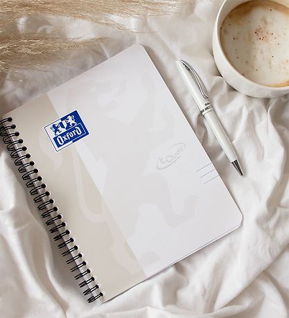 Oxford Notizbuch - Touch - Gefüttert - A4 + - Weiß