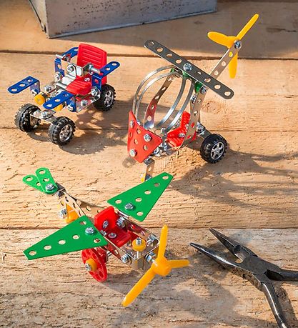 Gift In A Tin Construction Playset - Build - Mini Mechanic Gift In A Tin Construction Playset - Build - Mini Mechanic