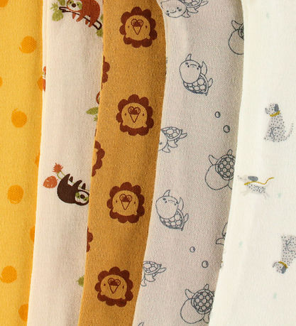 Pippi Bodysuit k/æ - 1 pcs - Assorted - Unisex w. Pattern Pippi Bodysuit k/æ - 1 pcs - Assorted - Unisex w. Pattern