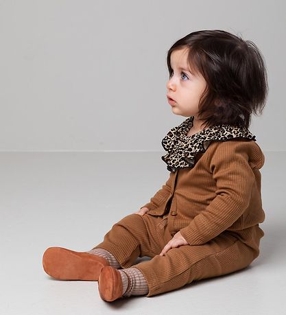 MarMar Bodysuit - L/S - Brown Leopard Print w. Ruffles MarMar Bodysuit - L/S - Brown Leopard Print w. Ruffles